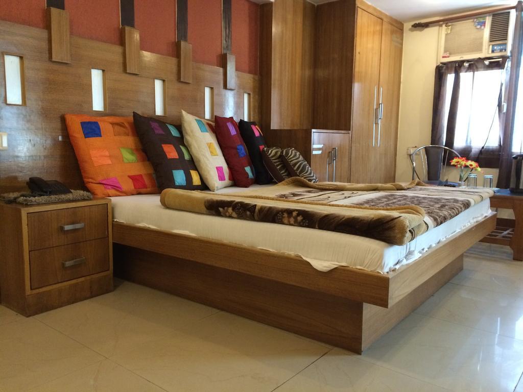 Hotel Crown Haridwār Room photo